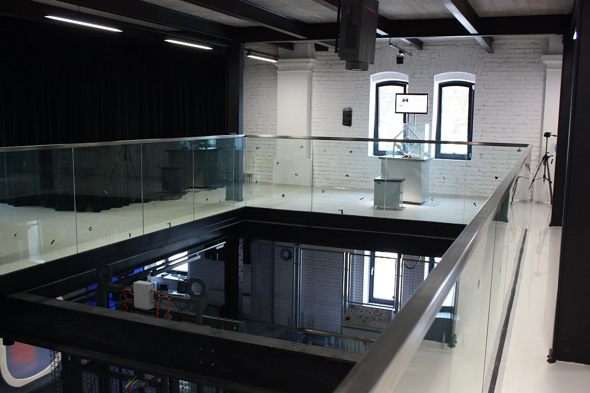 Glass clamp - end cap - Image 3