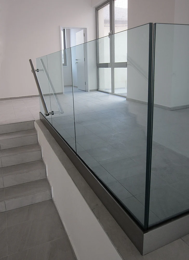 PVC Glass inlay - Image 3